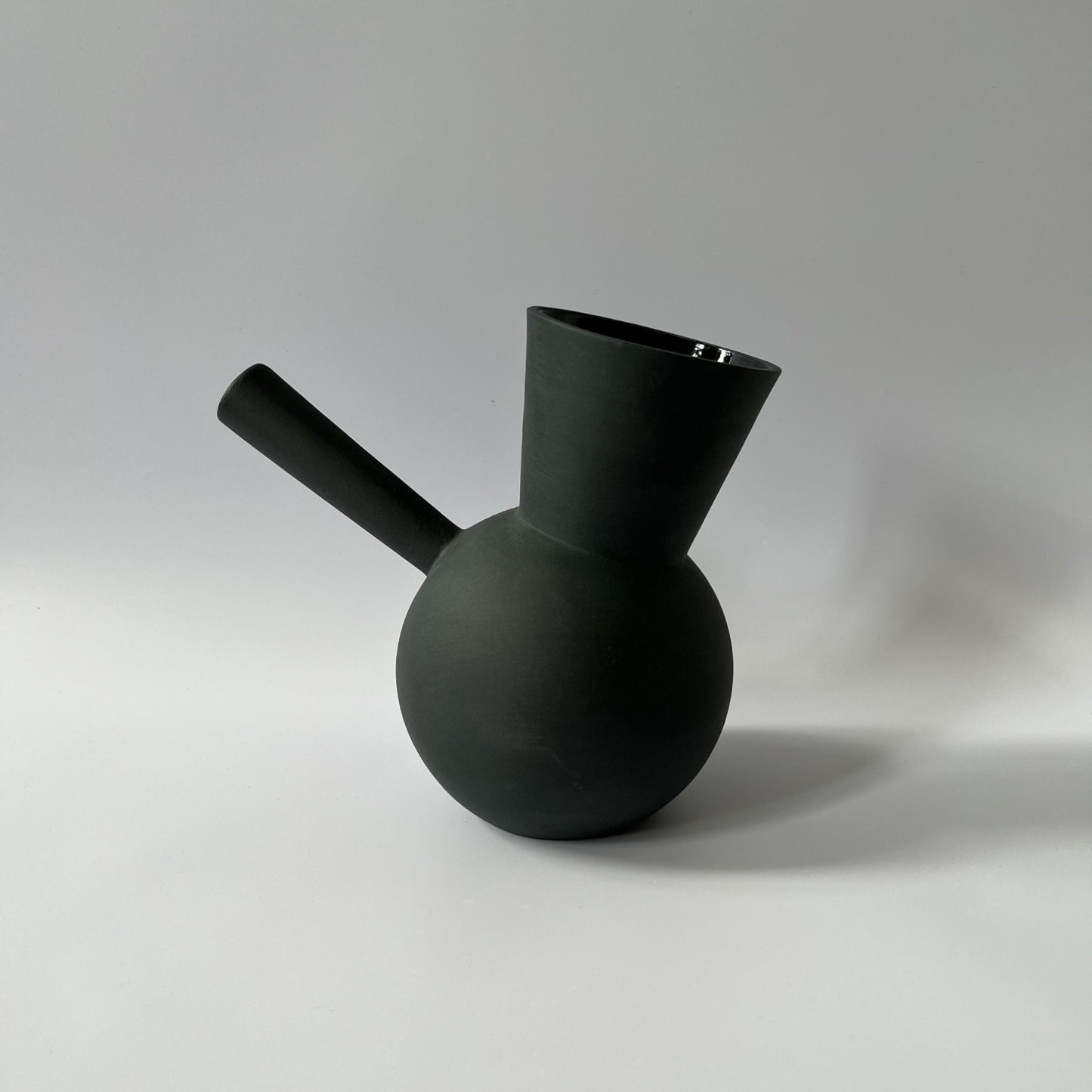 Abstract Watering Can - Caussa - Seedor